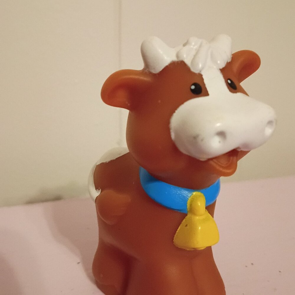 Fisher Price Little People brown cow toy figure